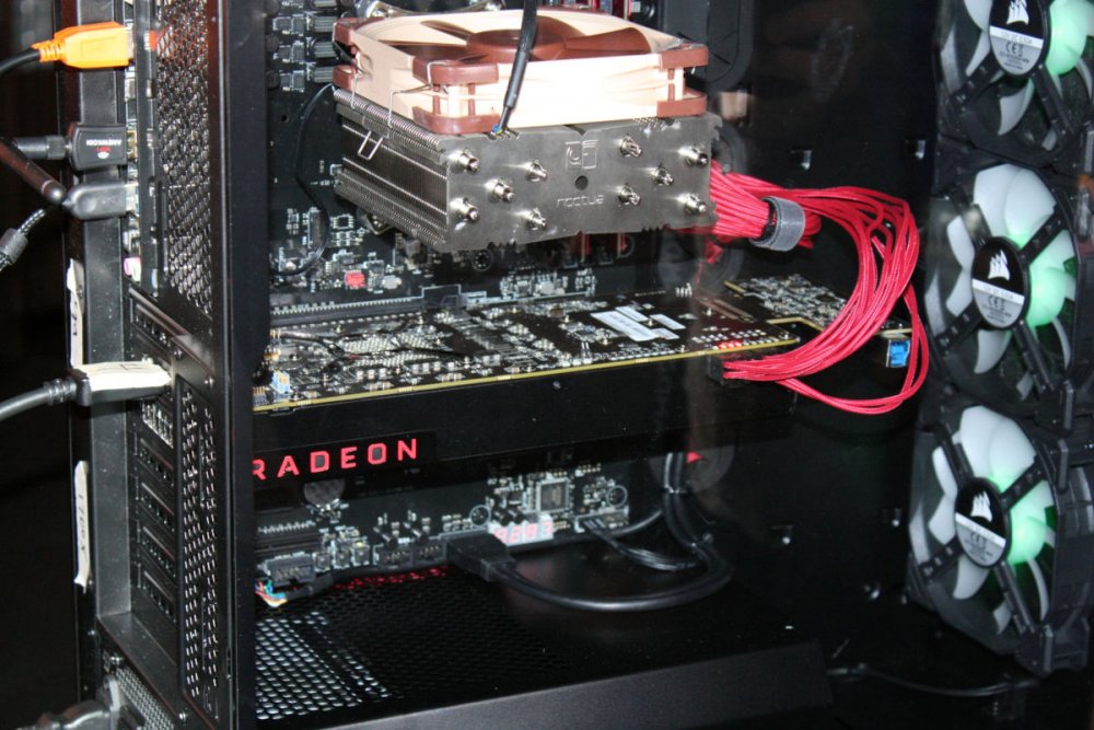 AMD-Radeon-Vega-PCGH-2.thumb.jpg.2e73516c3566bd888ba280e97cc3d53d.jpg