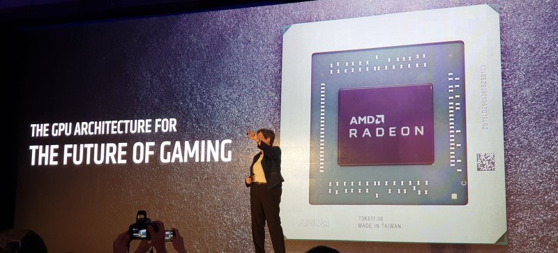 AMD-NAVI-GPU.jpg.8a0759e801f04b0b90c321b4b07cab83.jpg